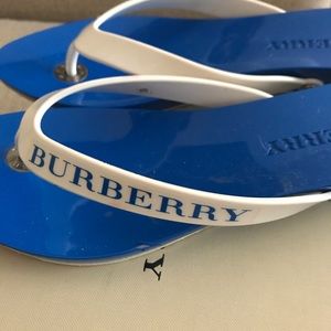 Burberry sandals (women’s) Size 38, good condition with original box